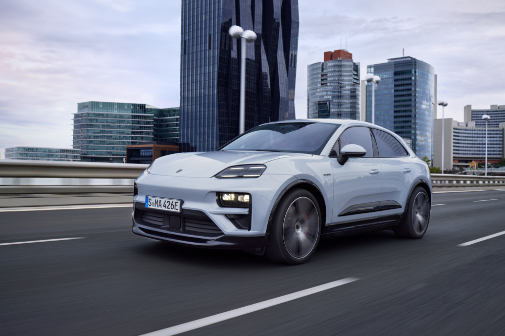 2024 Porsche Macan Turbo